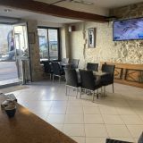 Commerces 1 pièce / 48 m² / 46 000 € / NIMES
